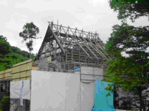 寺院の茅葺屋根改修工事(2)